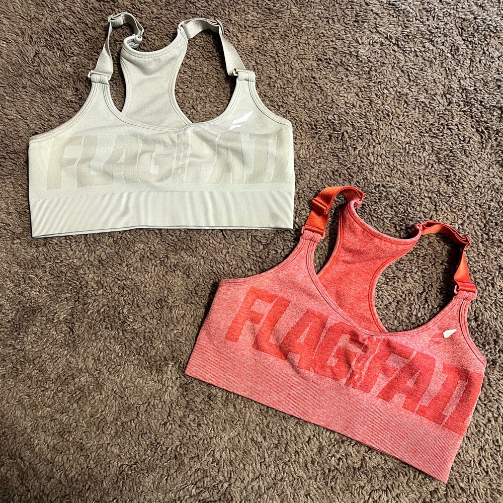 FLAGTAIL Sports Bras in Cream and Red